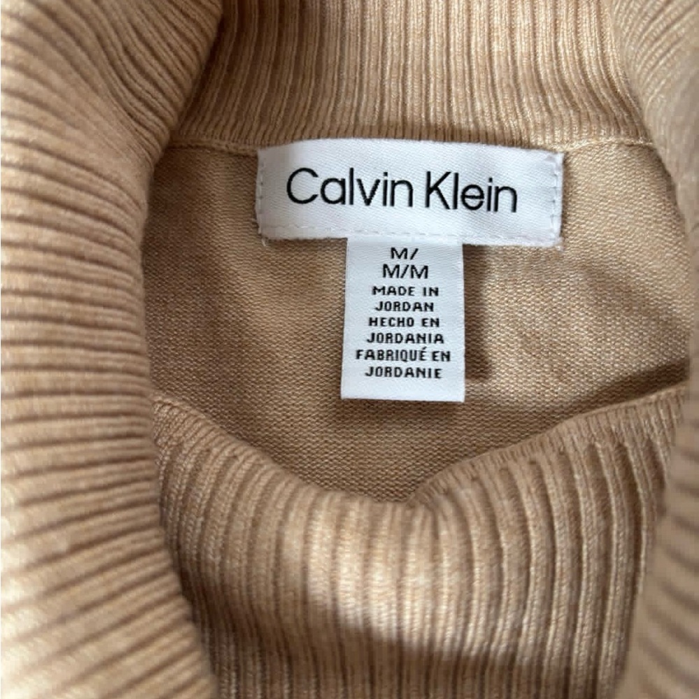 Calvin Klein Beige Turtleneck Sweater NWT Size M | Soft Lightweight Knit - Picture 4 of 6
